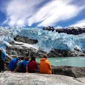 Kalem Glaciar Leones