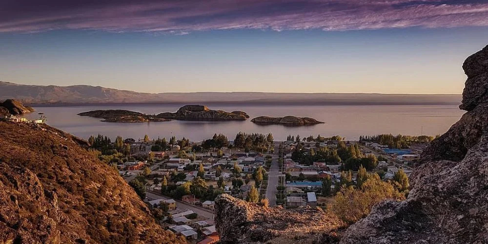 barcaza lago general carrera Chile Chico