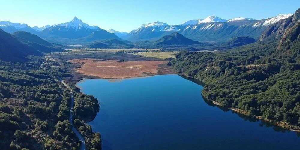 Laguna Pedro Aguirre Cerda y Cerro Picacho Laguna Pedro Aguirre Cerda y Cerro Picacho