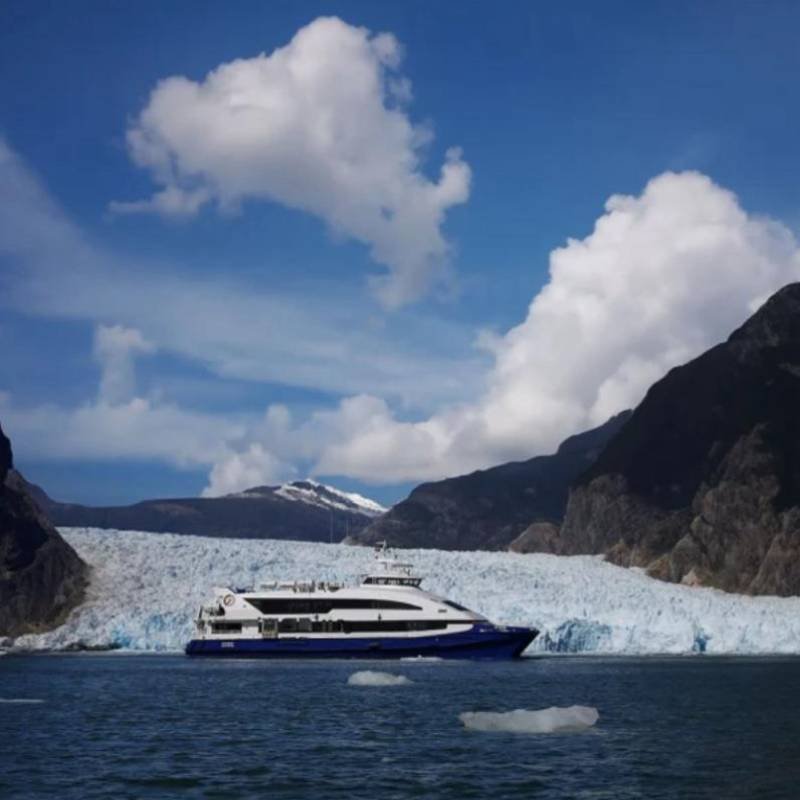 Libre Patagonia Tour - Capillas de Mármol