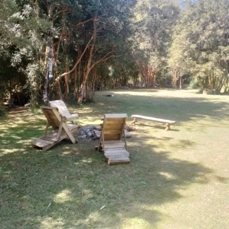 Camping Los Calafates Hornopirén - zona ribereña