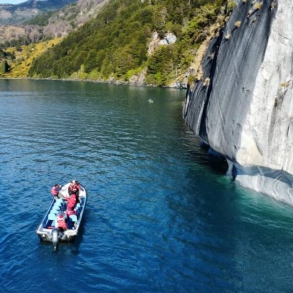 Capillas de Mármol - Adventure Travel - Puerto Río Tranquilo