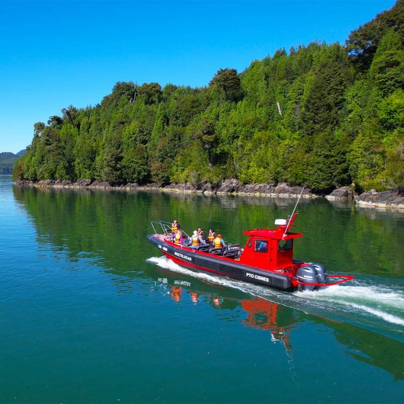 Patagonia Che - Tourism and Travel - Coyhaique