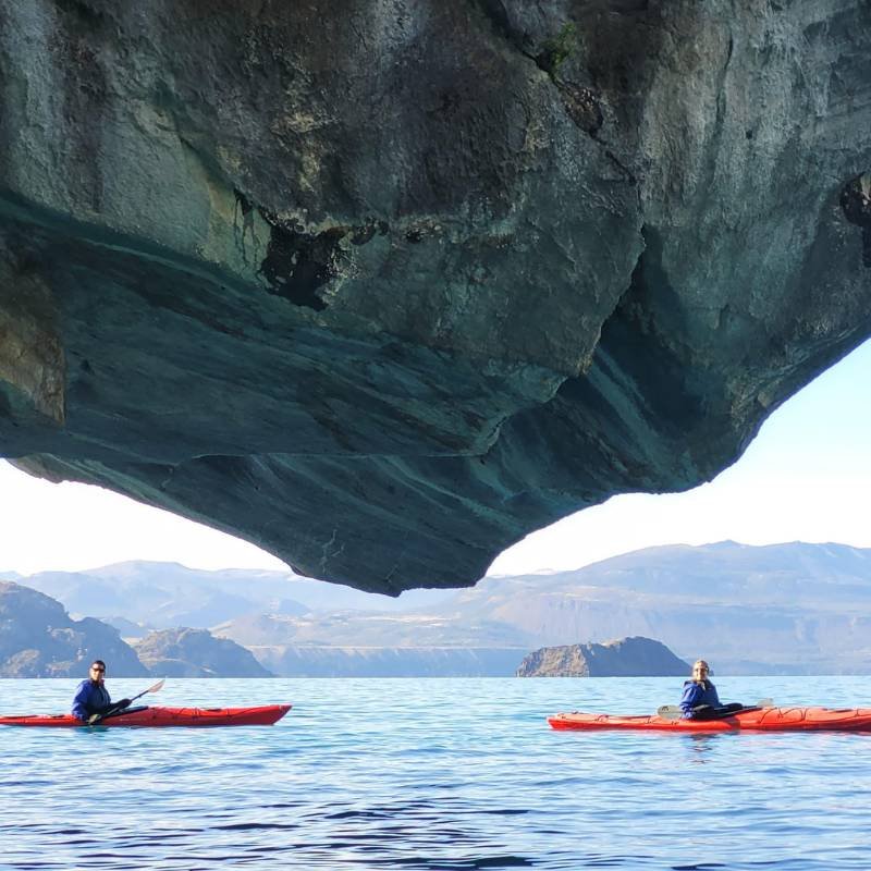 Kayak Capillas de Mármol - Eco Rutas Patagonia
