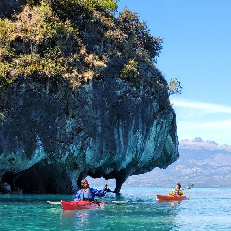 Kayak Capillas de Mármol - Eco Rutas Patagonia