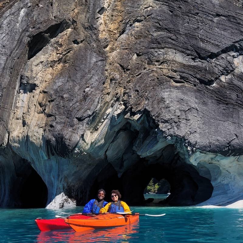 Kayak Capillas de Mármol - Eco Rutas Patagonia