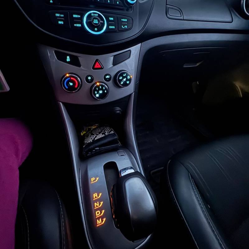 Autorent A y M Chaitén - Chevrolet Trax 2014 - Imagen 9