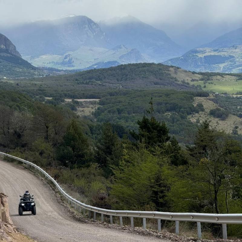 Cumbres y Lagos Coyhaique